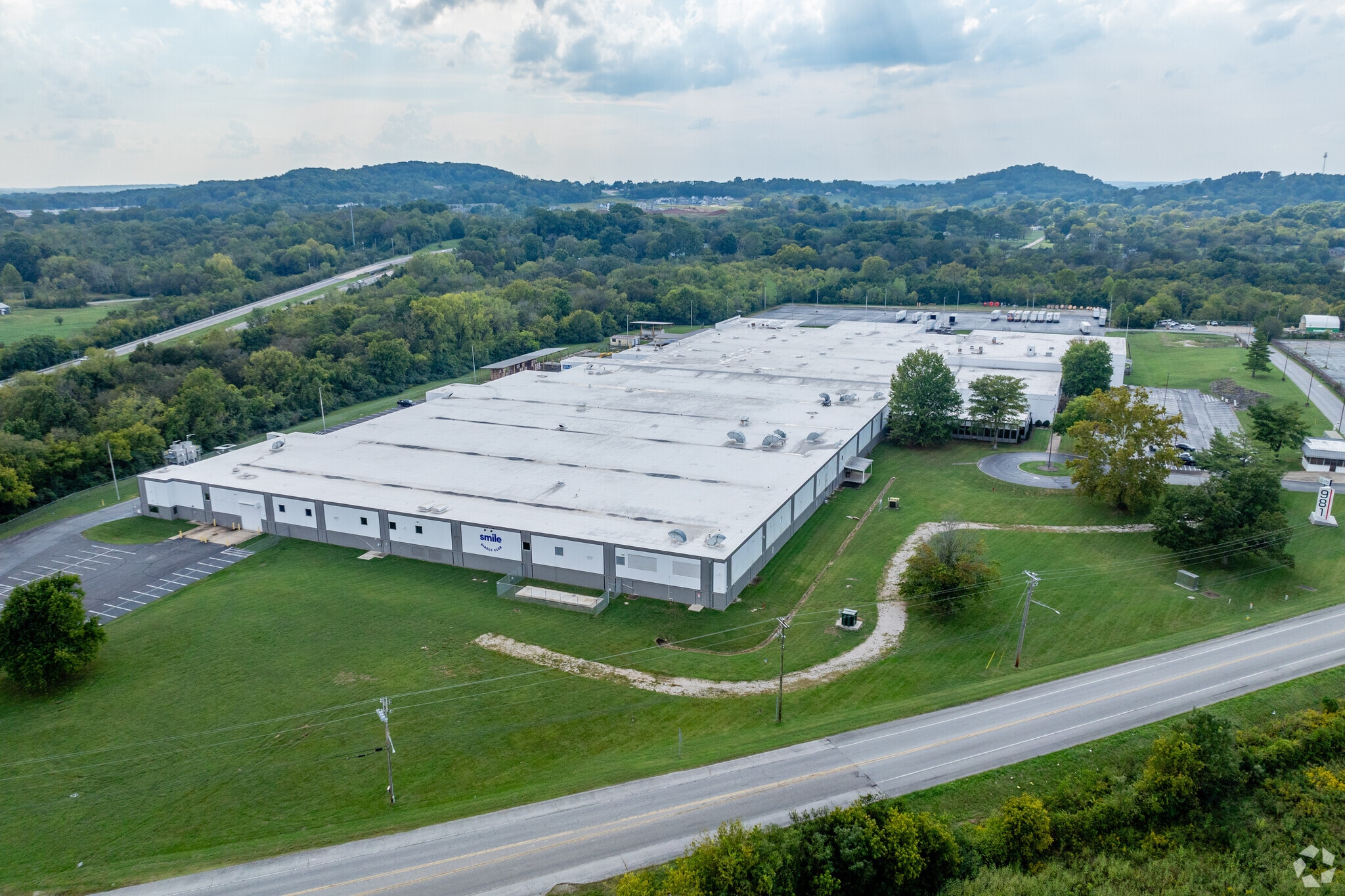 981 Industrial Park Rd, Columbia, TN for sale Building Photo- Image 1 of 39