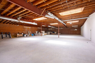 4625 W Washington Blvd, Los Angeles, CA for lease Interior Photo- Image 2 of 6