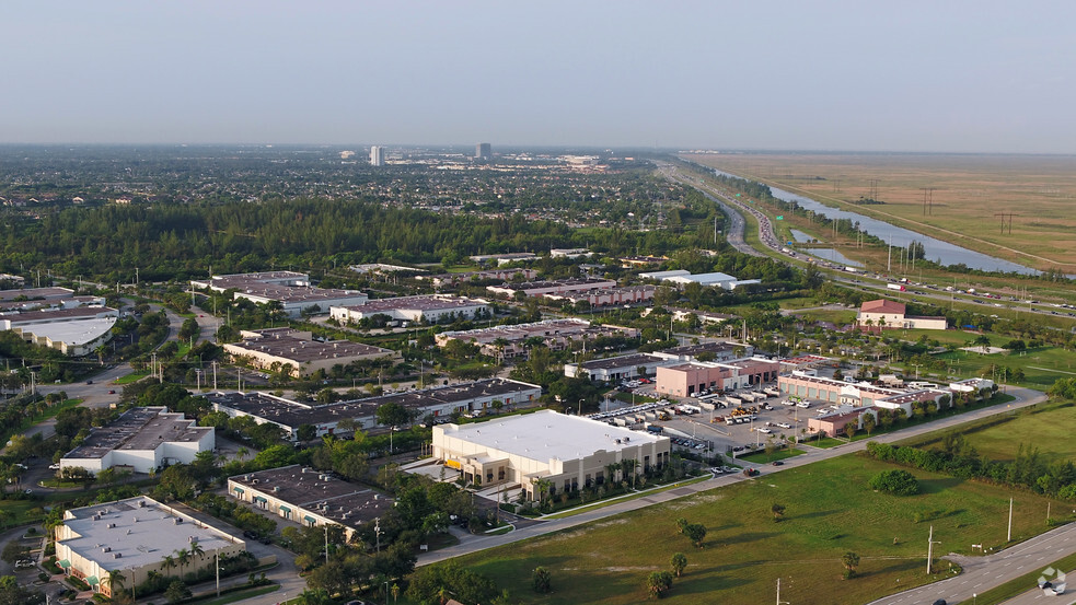 10400 NW 55th St, Sunrise, FL for lease - Aerial - Image 3 of 8