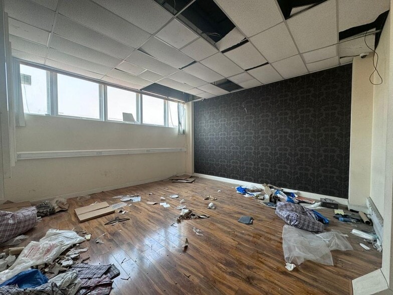 Packet Boat Ln, Uxbridge for lease - Building Photo - Image 2 of 2