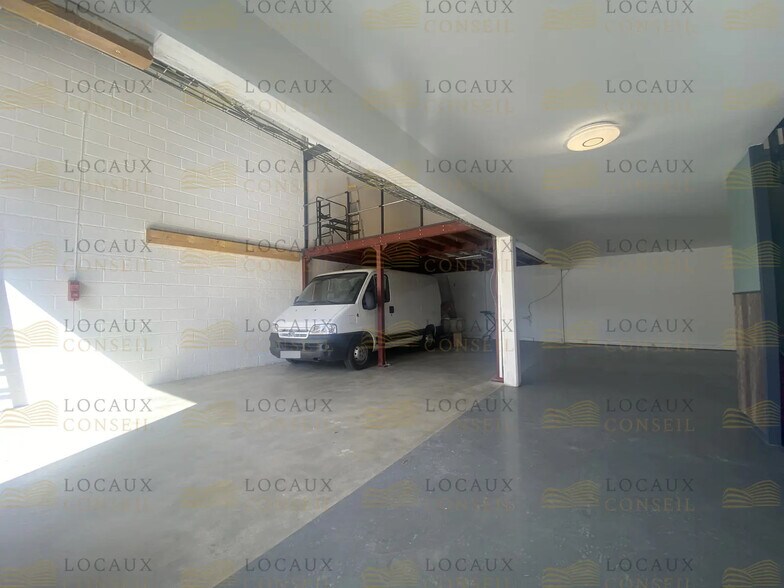 Flex in SAINT-OUEN-L'AUMONE for lease - Building Photo - Image 3 of 11