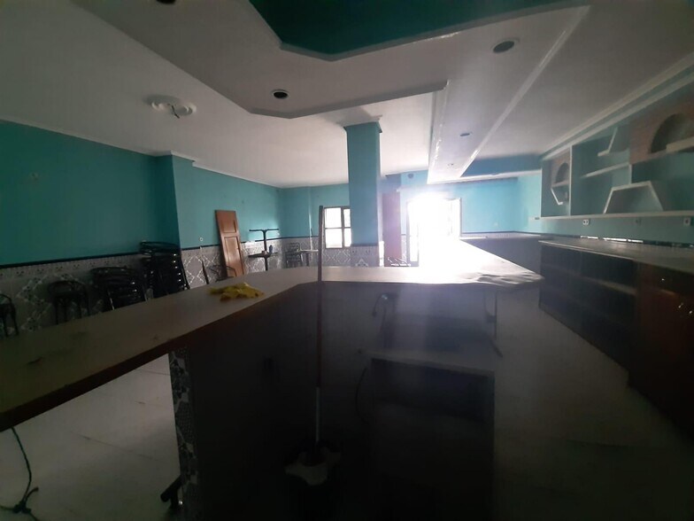 Retail in Cáceres, Cáceres for sale - Building Photo - Image 3 of 11