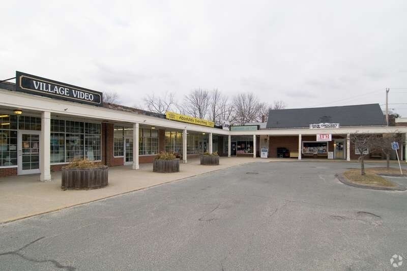 30 Main St, Topsfield, MA 01983 Topsfield Village Shopping Centre
