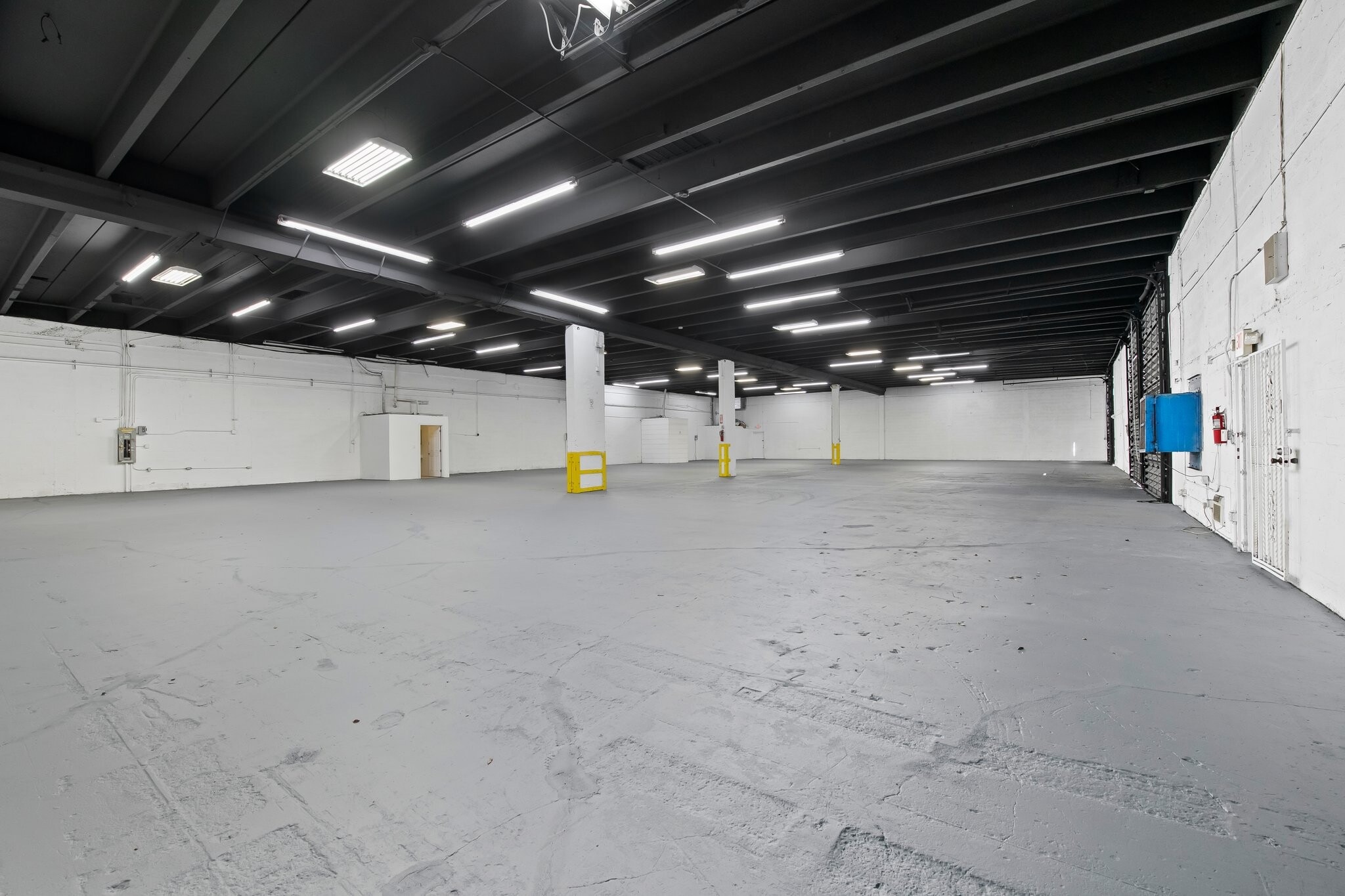 3501-3531 NW 19th St, Fort Lauderdale, FL for lease Interior Photo- Image 1 of 12