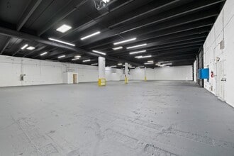 3501-3531 NW 19th St, Fort Lauderdale, FL for lease Interior Photo- Image 1 of 12