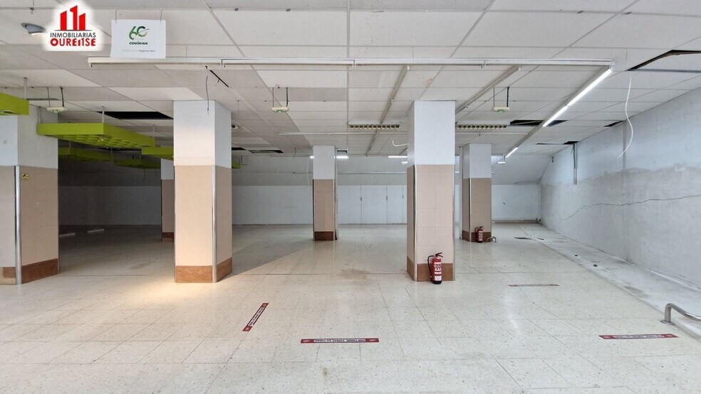 Retail in Ourense, Orense for lease - Building Photo - Image 3 of 27