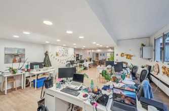 Office in Paris for lease Interior Photo- Image 2 of 12