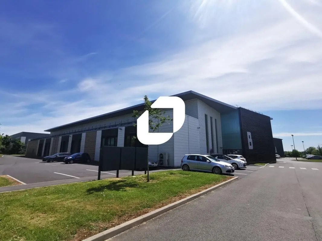 Office in Serris for sale Building Photo- Image 1 of 7