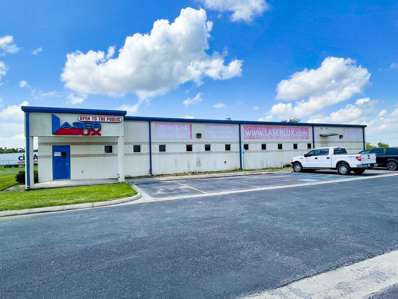 2000 E Expressway 83, Mercedes, TX for sale - Building Photo - Image 1 of 1