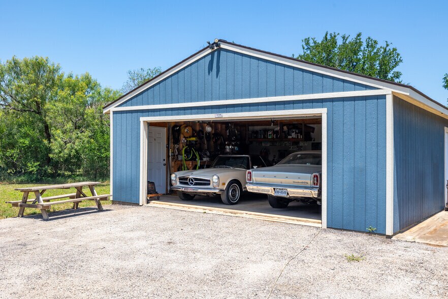 1720 Gruene Rd, New Braunfels, TX for sale - Primary Photo - Image 1 of 3