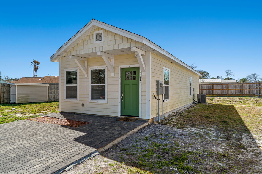 2906 Sarah Jean Ct, Panama City, FL for sale - Building Photo - Image 3 of 71