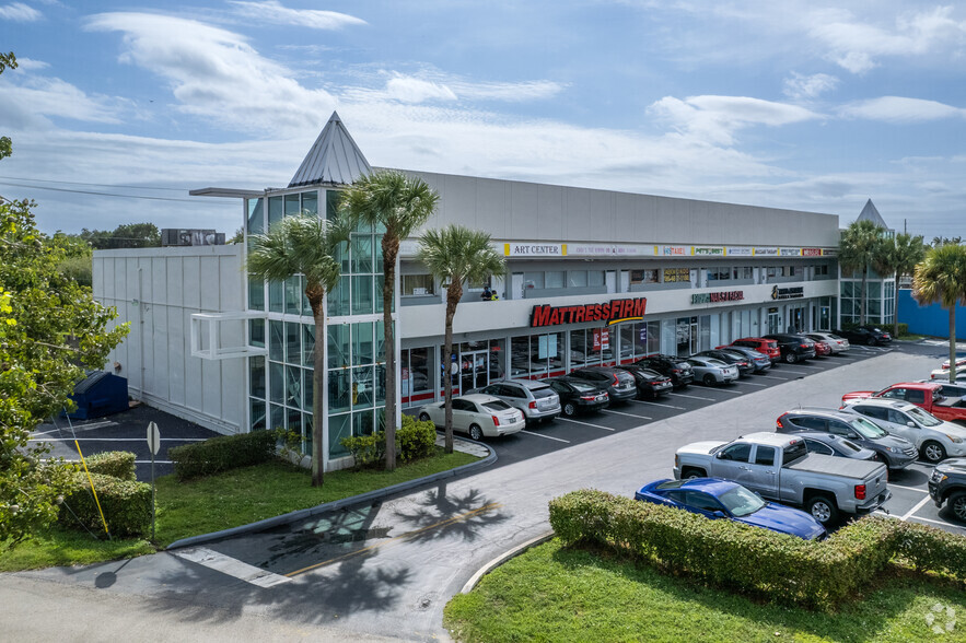 14101-14115 S Dixie Hwy, Palmetto Bay, FL for lease - Building Photo - Image 1 of 6