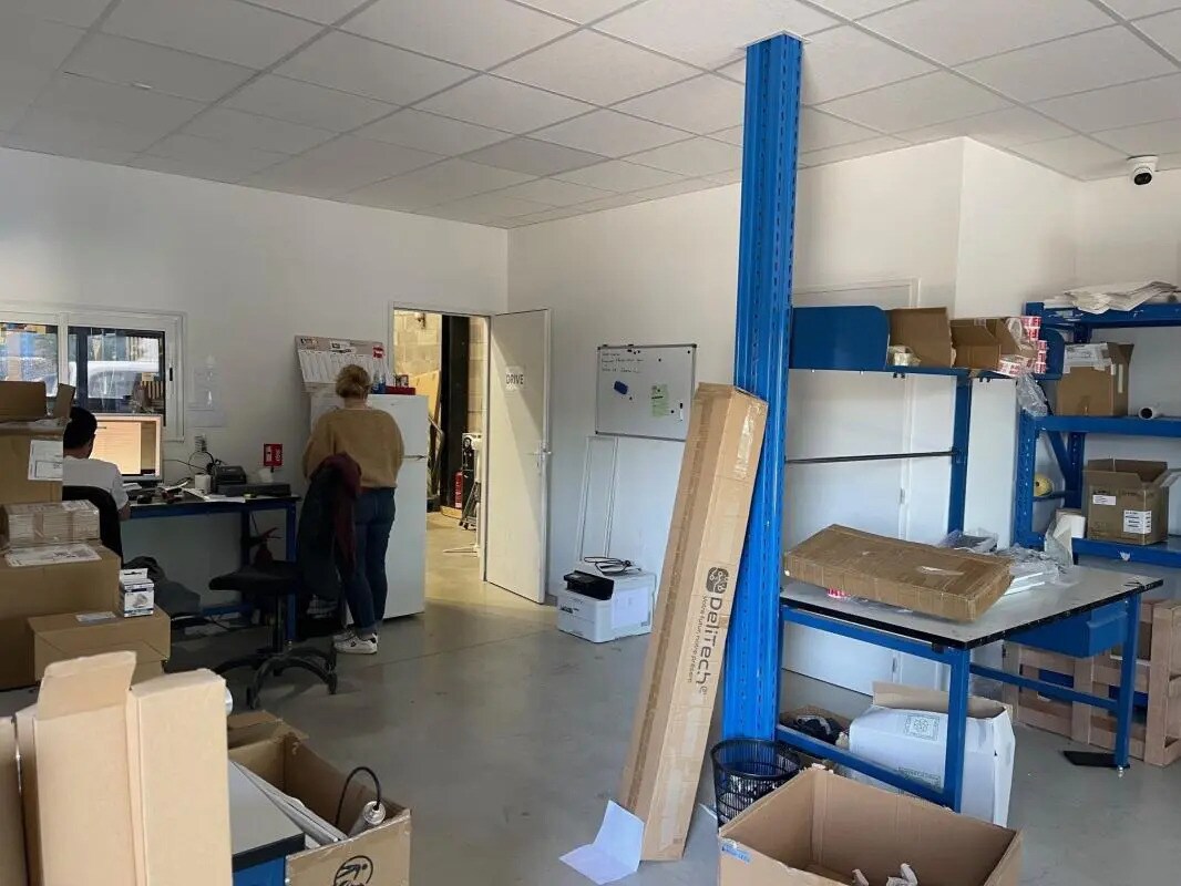 Office in Vendargues for lease Building Photo- Image 1 of 8