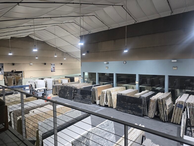 17 Starr Rd, Danbury, CT for sale - Interior Photo - Image 3 of 6