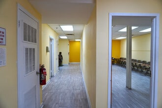 5617-5619 Bergenline Ave, West New York, NJ for lease Interior Photo- Image 2 of 12