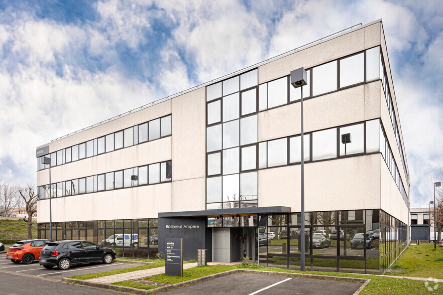 19 Rue Alexis De Tocqueville, Antony for lease - Primary Photo - Image 1 of 3