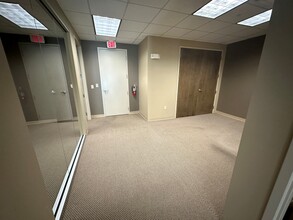 1120 E Kennedy Blvd, Tampa, FL for lease Interior Photo- Image 2 of 7