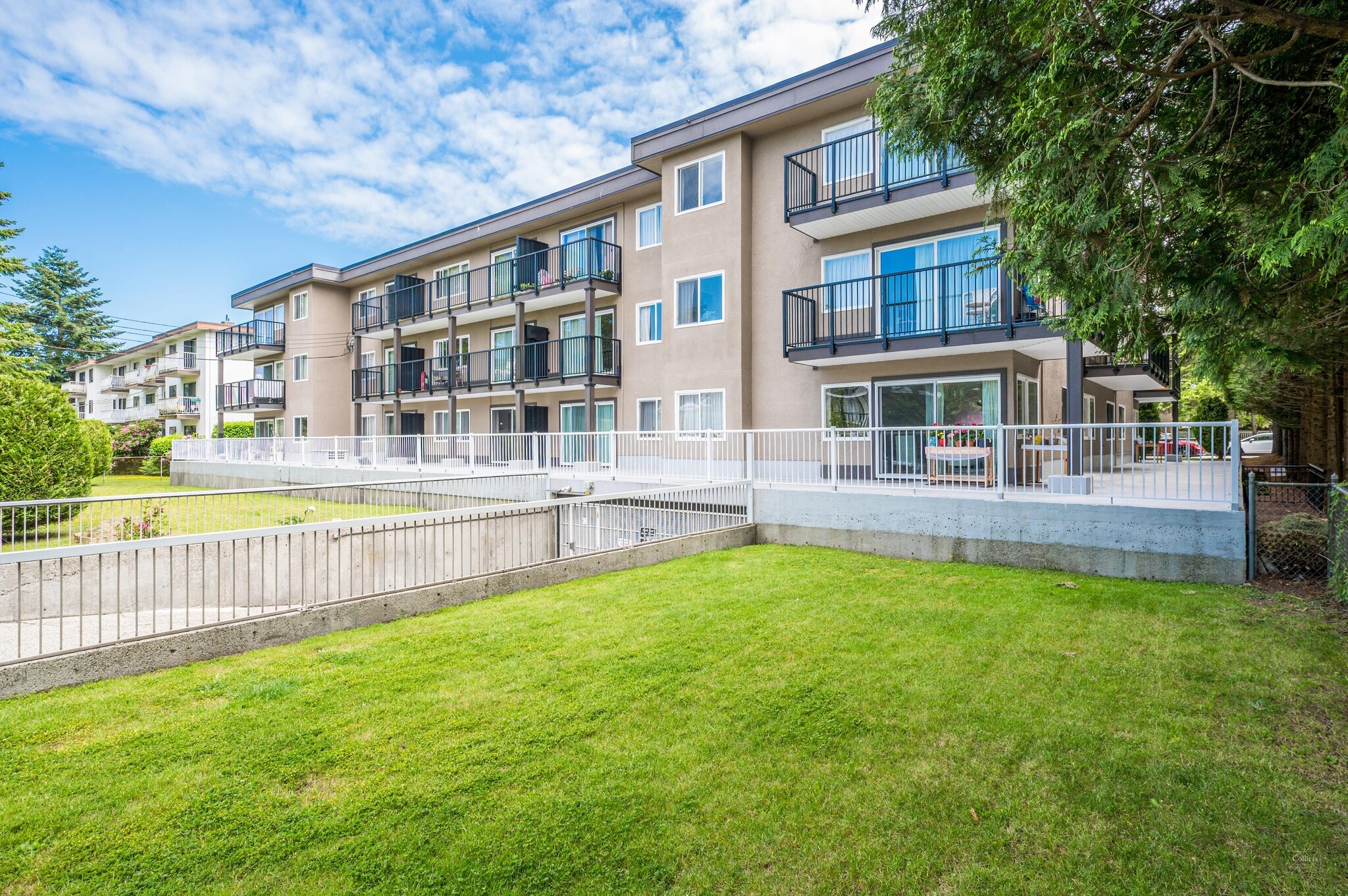 5087 Irving St, Burnaby, BC for sale Primary Photo- Image 1 of 13