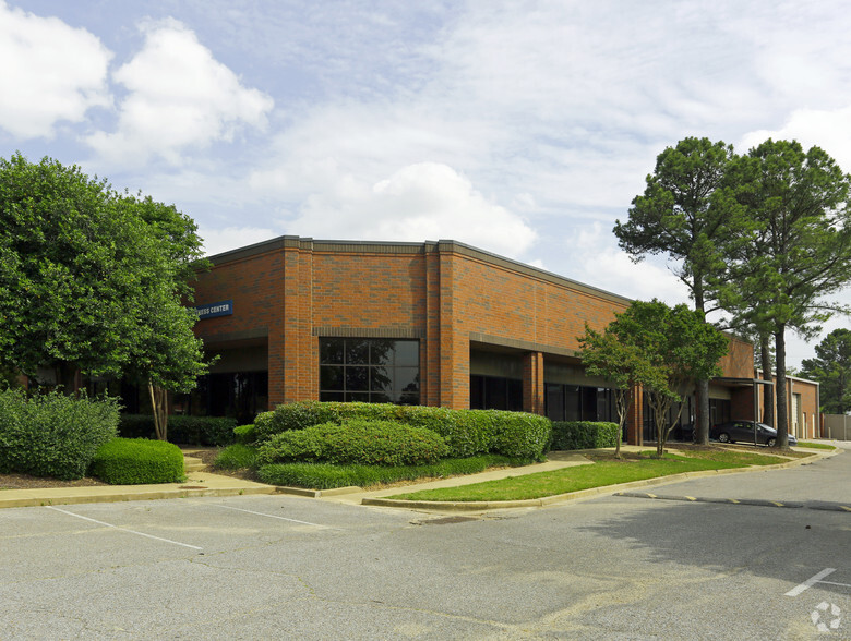 4135-4165 Willow Lake Blvd, Memphis, TN for lease - Building Photo - Image 2 of 5