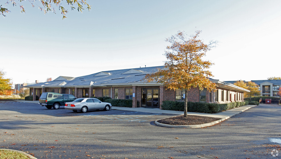 2240 Coliseum Dr, Hampton, VA for lease - Building Photo - Image 2 of 3