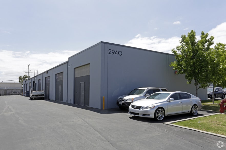 2930-2941 Grace Ln, Costa Mesa, CA for lease - Building Photo - Image 2 of 3