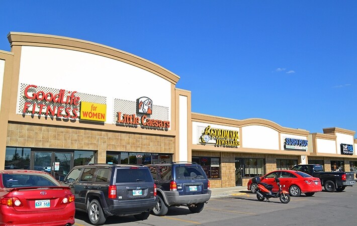 2136 Mcphillips St, Winnipeg, MB for lease Building Photo- Image 1 of 4