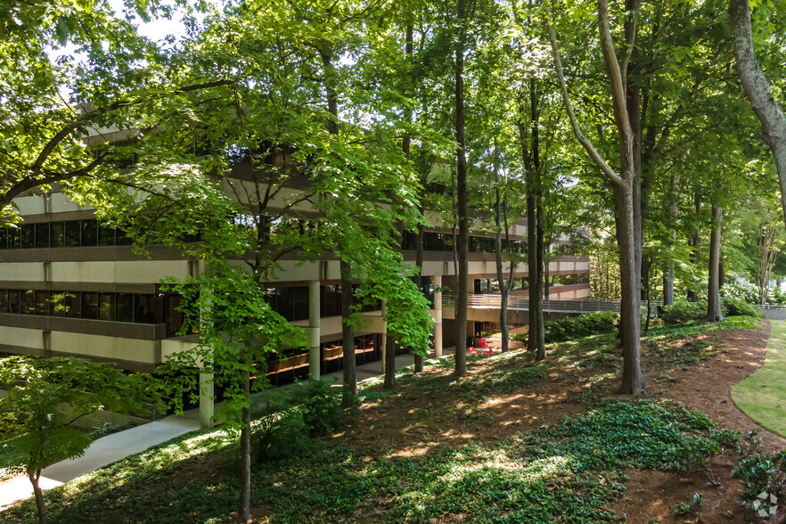 280 Interstate N Cir, Atlanta, GA for lease - Primary Photo - Image 1 of 10