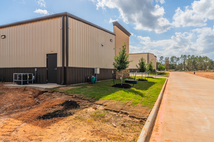 30130 Dobbin Huffsmith Rd, Magnolia, TX for lease - Building Photo - Image 2 of 12