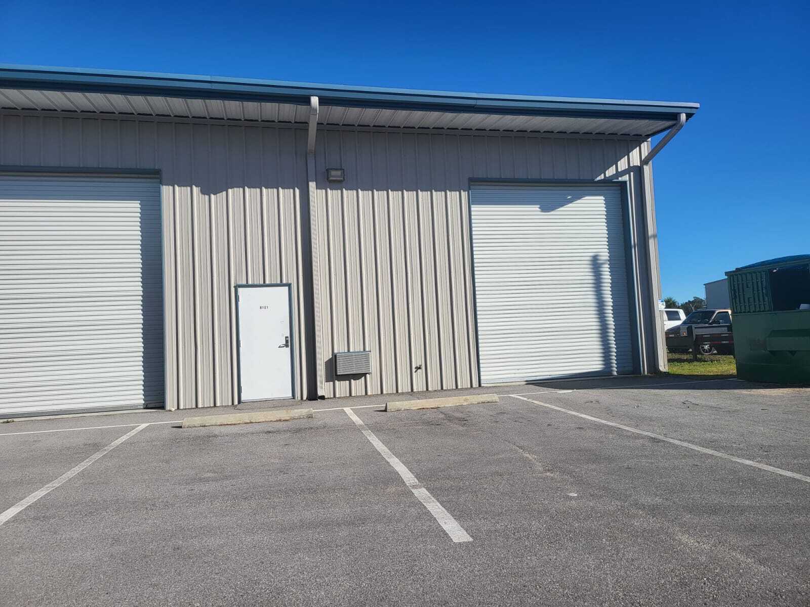 17618 Ashley Dr, Panama City Beach, FL for lease Building Photo- Image 1 of 6