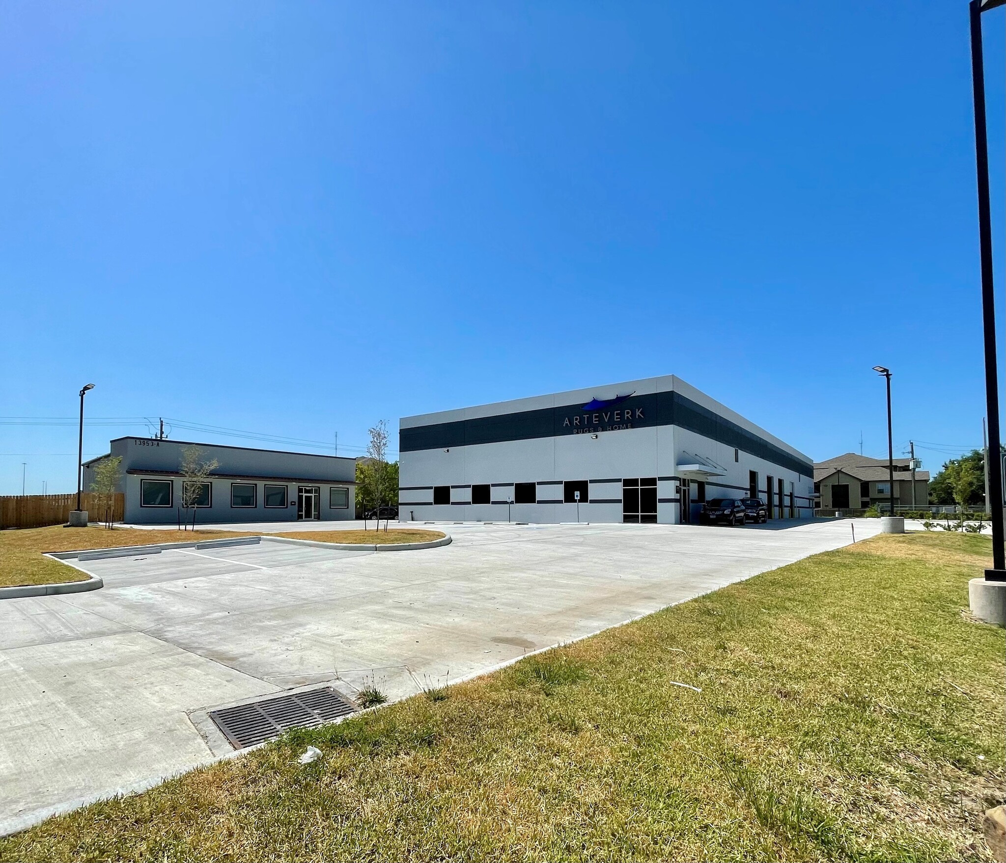 8065 S Sam Houston Pky W, Houston, TX for lease Building Photo- Image 1 of 2