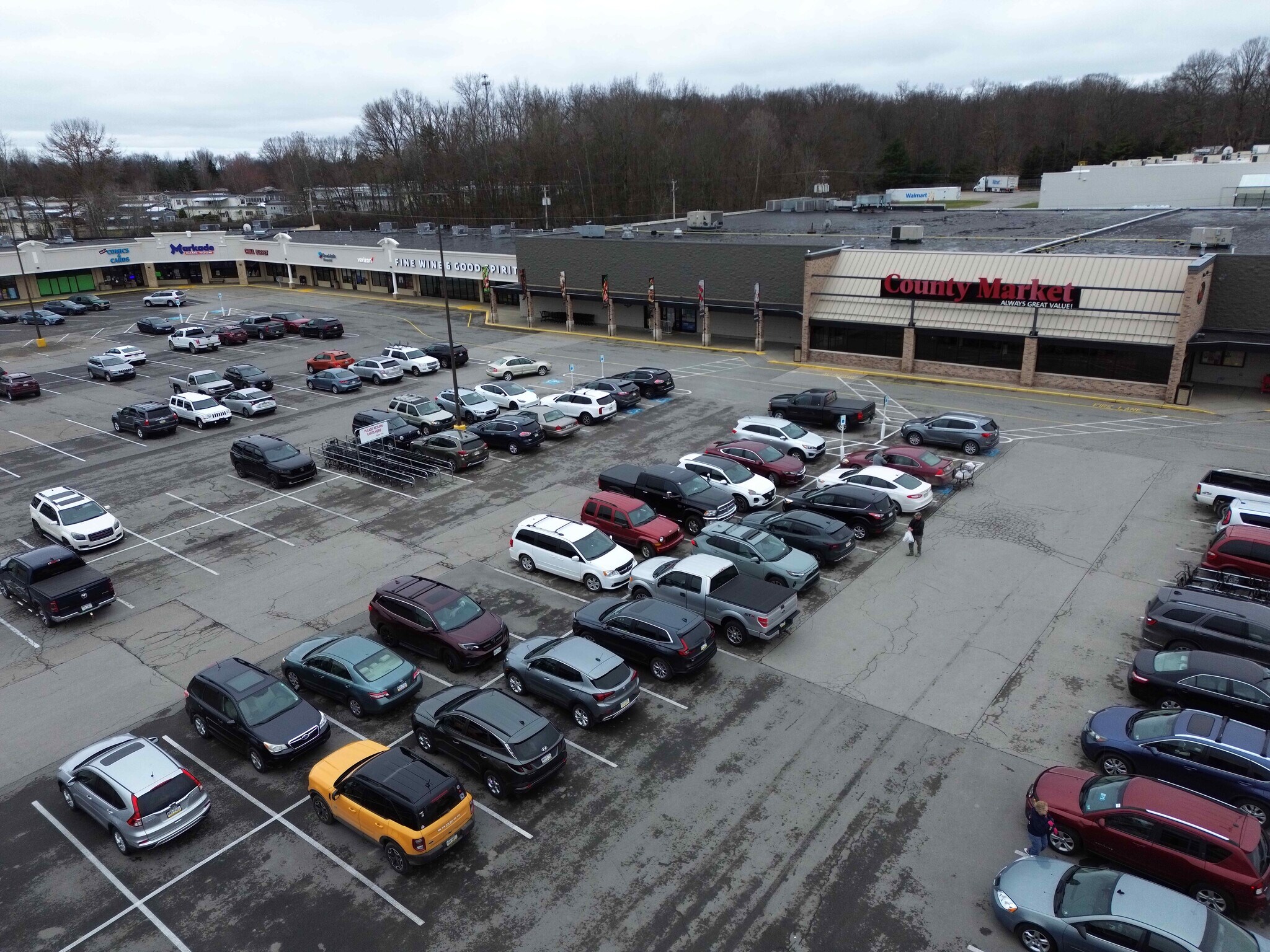 15-49 Pine Grove Sq, Grove City, PA for lease Building Photo- Image 1 of 7