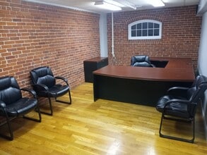 50 Industrial Cir, Lincoln, RI for lease Interior Photo- Image 1 of 6