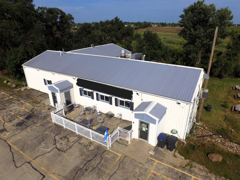 2709 S US Highway 51, Janesville, WI for sale - Primary Photo - Image 1 of 27