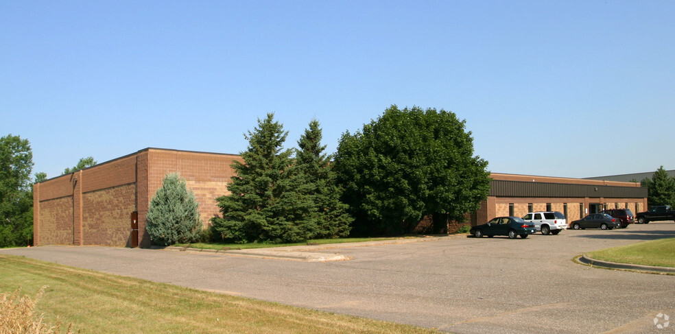 10044 NE Goodhue St, Blaine, MN for lease - Building Photo - Image 2 of 41