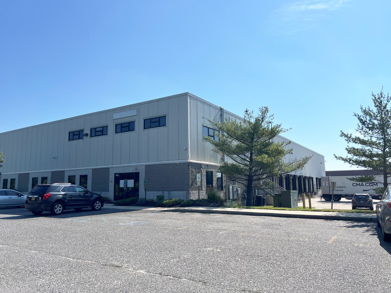 200 Eagle Ct, Swedesboro, NJ for lease - Building Photo - Image 2 of 5