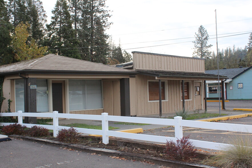 21978 Highway 62, Shady Cove, OR for sale - Building Photo - Image 2 of 5