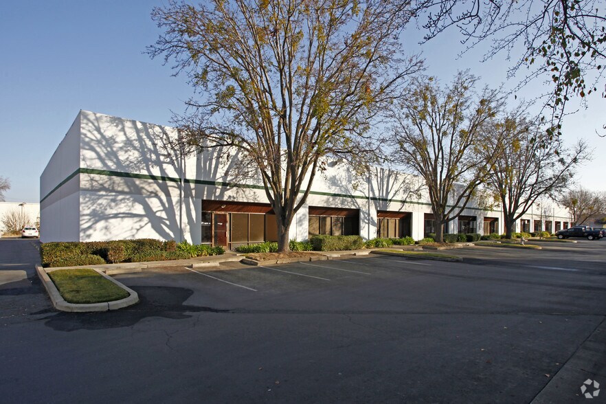 221 Lathrop Way, Sacramento, CA 95815 Industrial for Lease