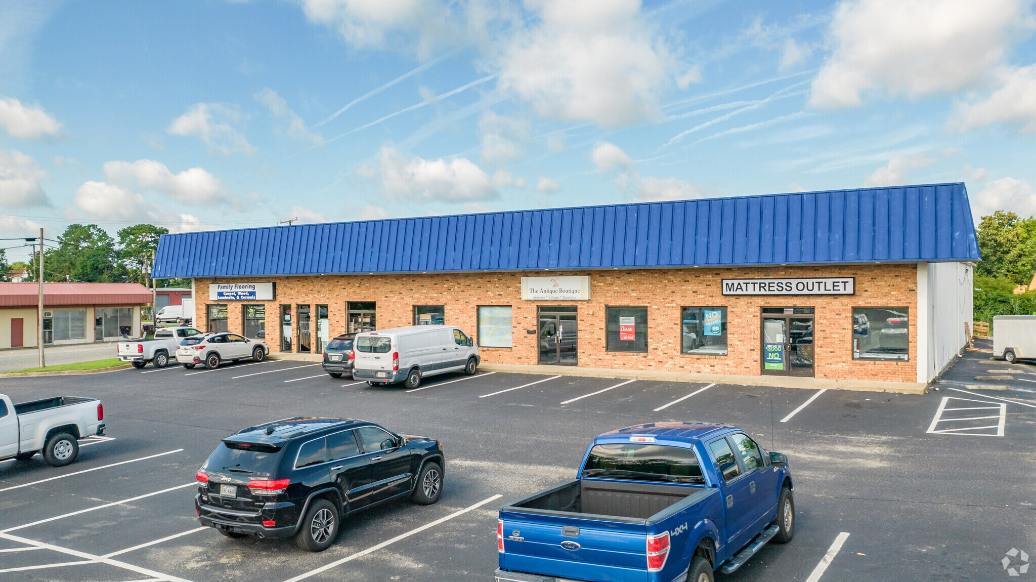 300 Battlefield Blvd N, Chesapeake, VA for sale Primary Photo- Image 1 of 1