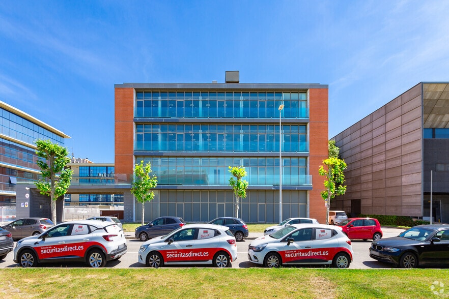 Avinguda del Baix Llobregat, 5, El Prat de Llobregat, Barcelona for lease - Building Photo - Image 3 of 4