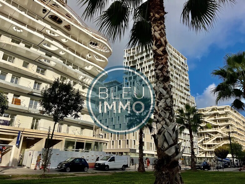 Retail in Nice for lease - Building Photo - Image 1 of 7