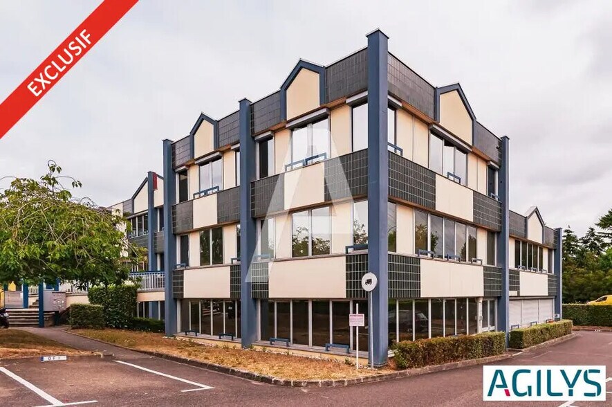 Office in Massy for sale - Building Photo - Image 1 of 12