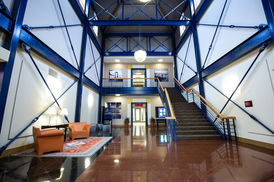 100 Canal Pointe Blvd, Princeton, NJ 08540 Office Center Market