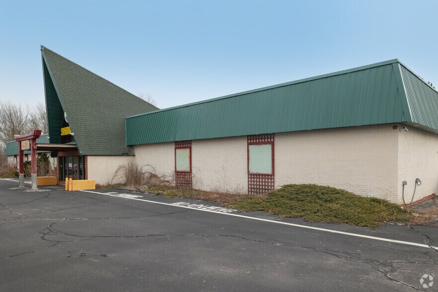 347 Shattuck Way, Newington, NH for sale - Primary Photo - Image 1 of 1