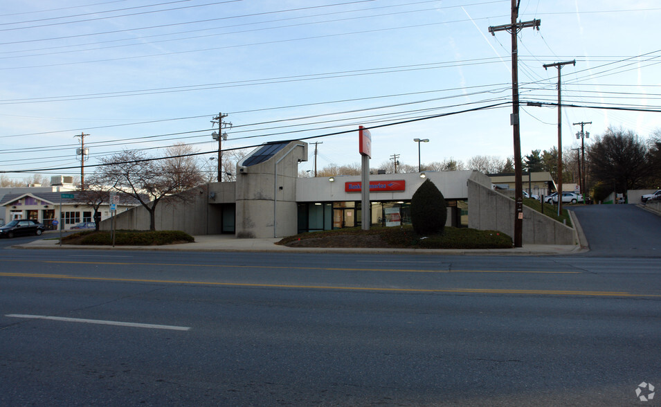 5135 River Rd, Bethesda, MD for lease - Primary Photo - Image 1 of 4