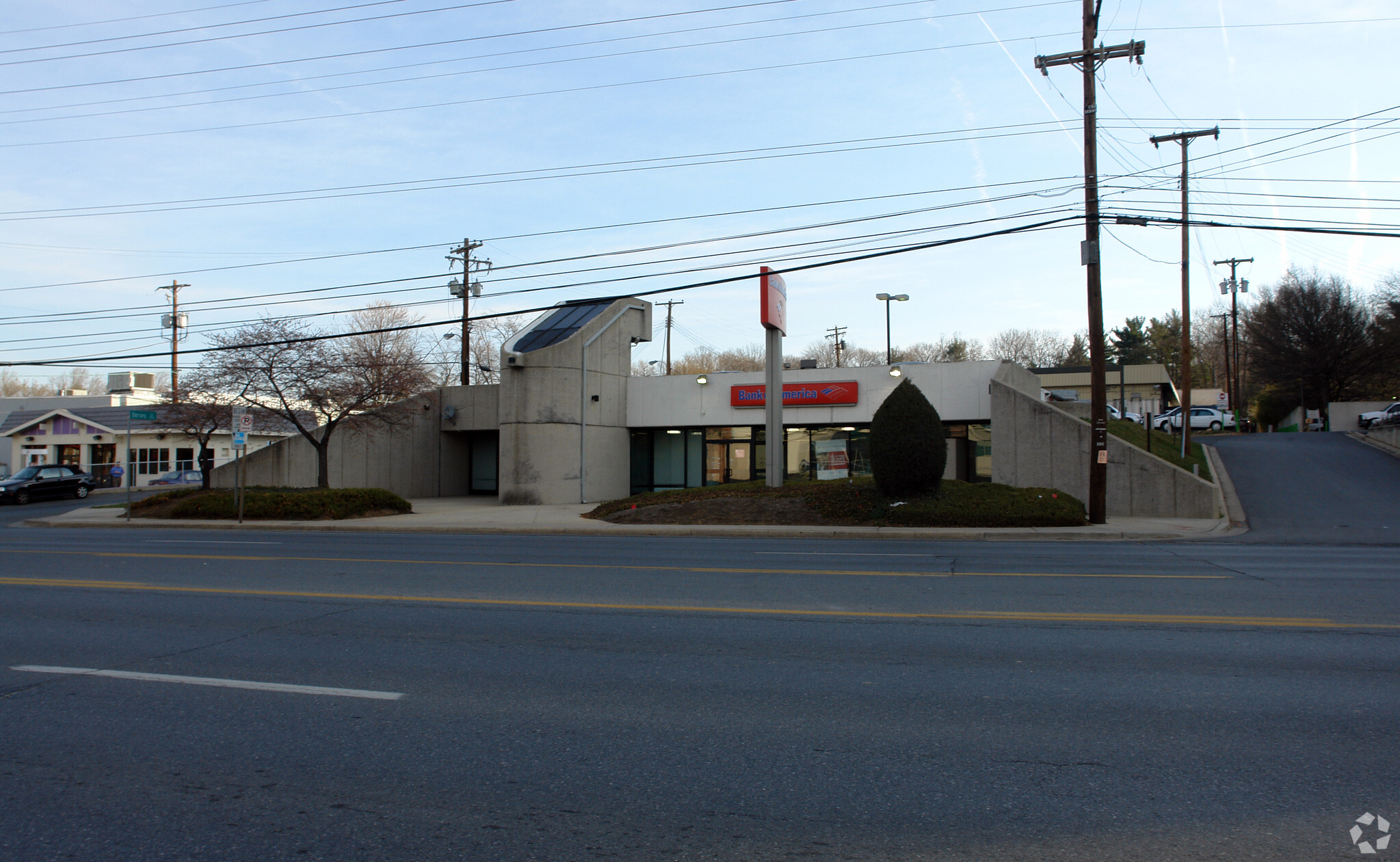 5135 River Rd, Bethesda, MD for lease Primary Photo- Image 1 of 5