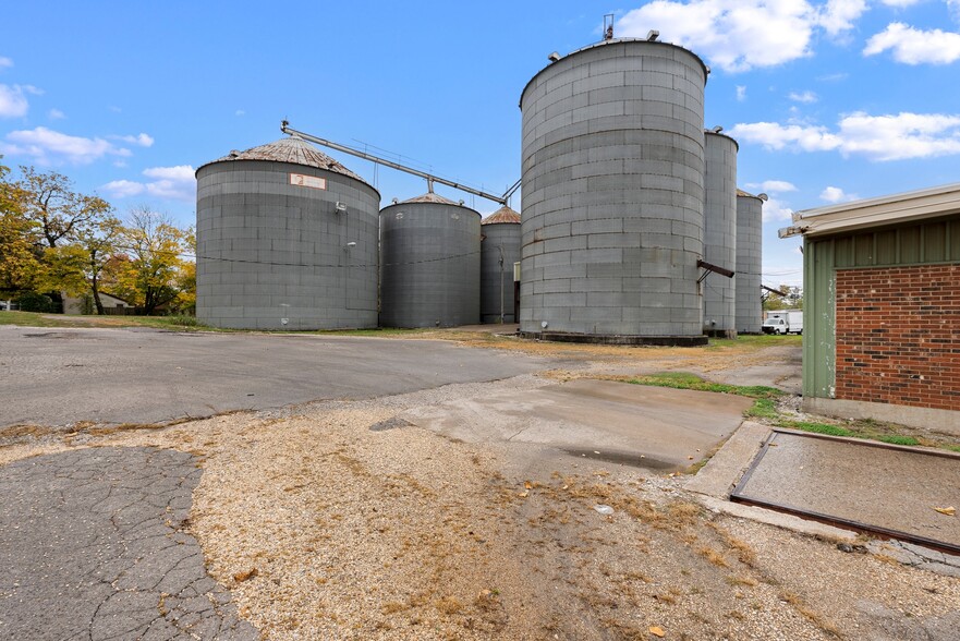 617 Clay St, Bowling Green, KY for sale - Building Photo - Image 3 of 9