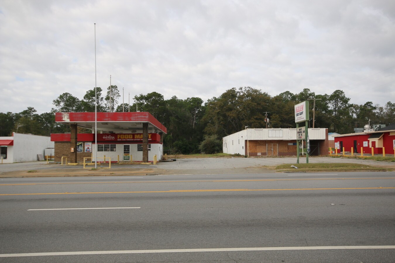 705 S Slappey Blvd, Albany, GA 31701