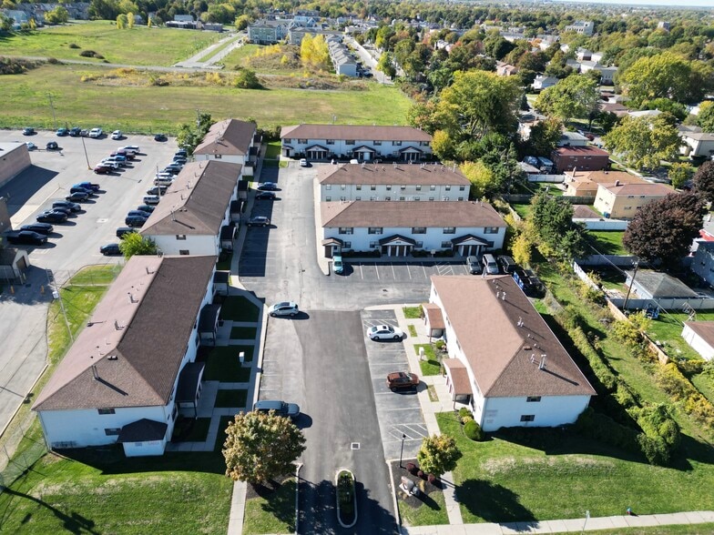 190 Manhattan Ave, Buffalo, NY for sale - Building Photo - Image 2 of 30