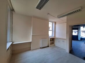 13a King St, Oldham for lease Interior Photo- Image 2 of 3