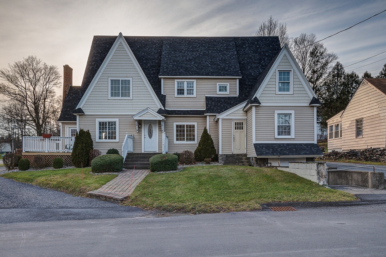 4902 W Genesee St, Camillus, NY 13031